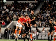 LAFC DEFEATS HOUSTON 2-0, EXTENDS UNBEATEN STREAK TO FOUR