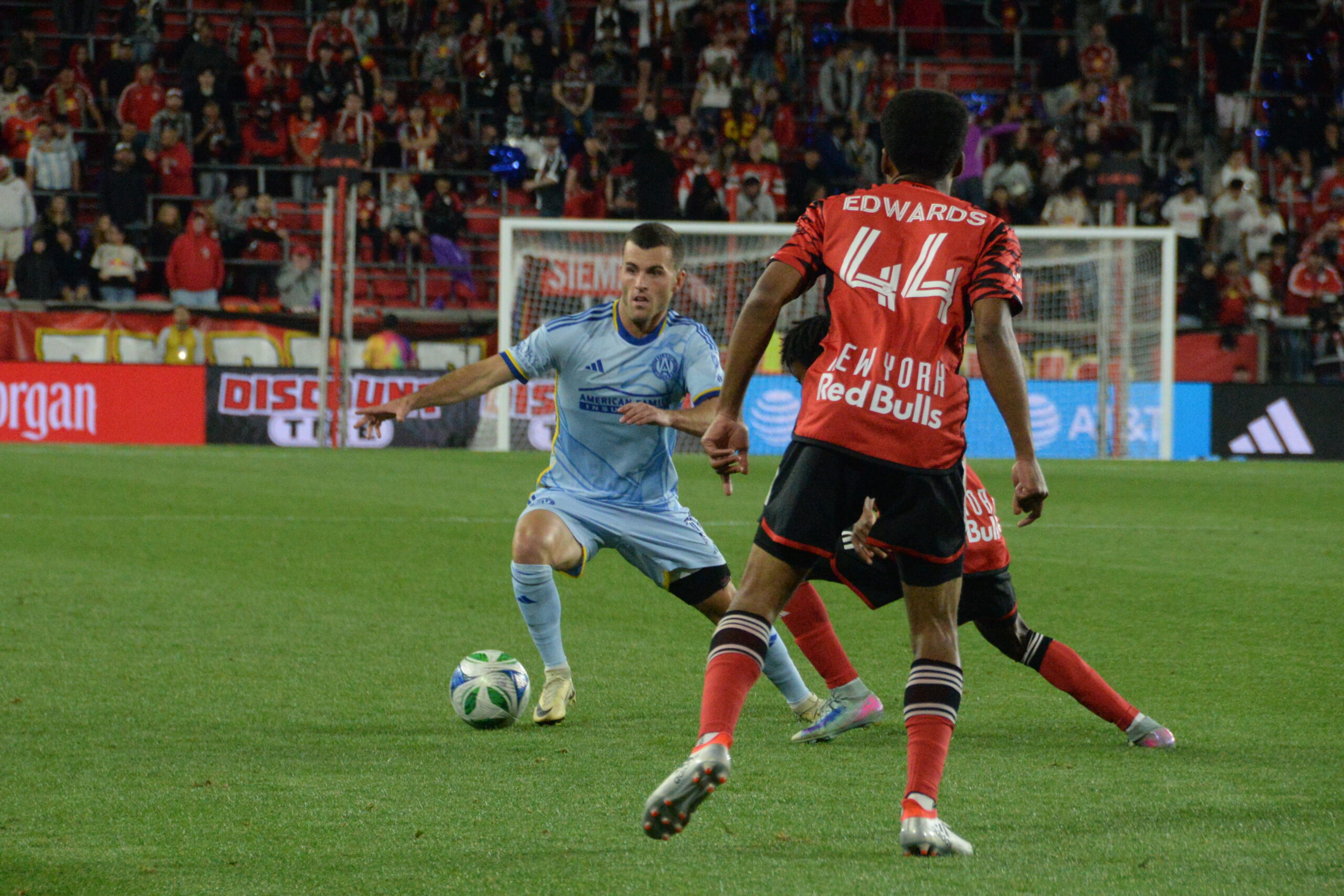 New York Red Bulls third win in a row, with a 2-0 victory over Atlanta United FC. Foto Credit: Ita|BalkanPress