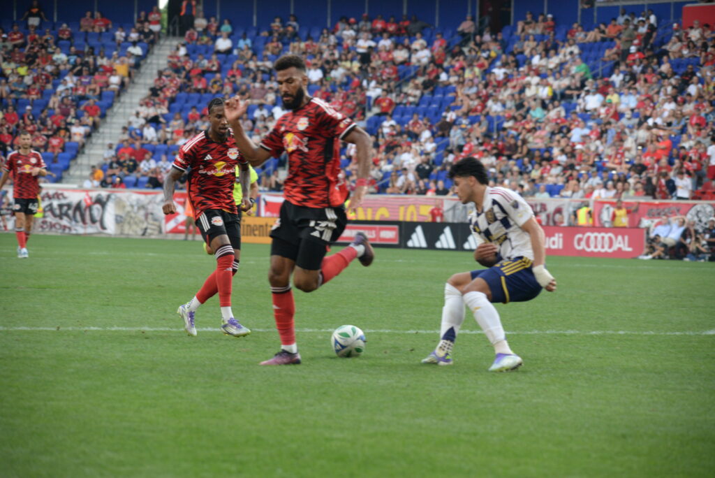 Real Salt Lake lost 2-1 to New York Red Bulls. Foto credit Ita Balkanpress 