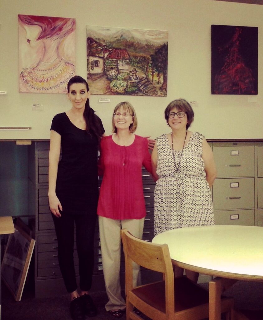 Lodi Memorial Public Library Ita TC ARTIST with Director at the time, 2012. Foto courtesy by the Artist